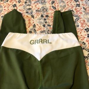 Army green GRRRL leggings